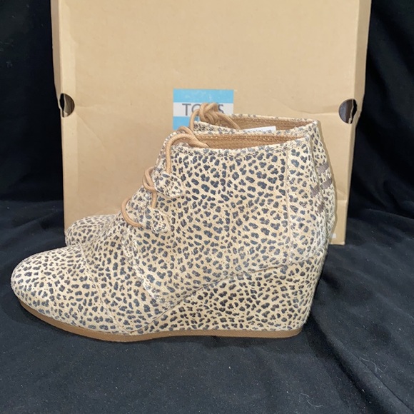 Toms wedge boots! - Picture 5 of 8
